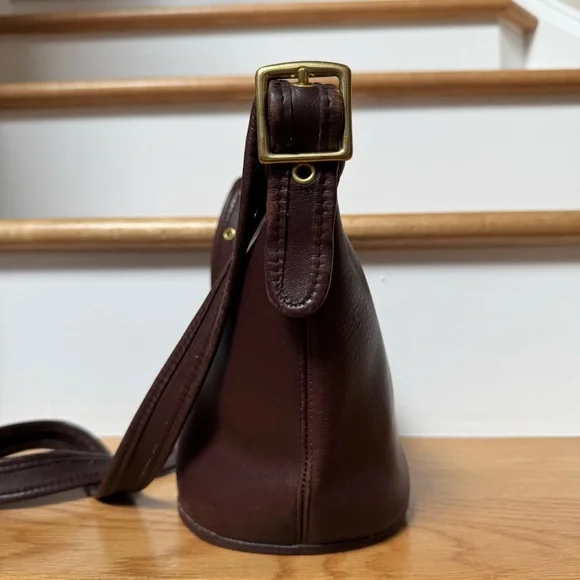 Vintage Coach Maggie Duffle 9019 in Mahogany Brown Leather, USA - Picture 2 of 9